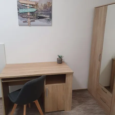 Star 4 Apartment *